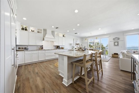 Casa en venta en Bradenton Beach, Florida, 4 dormitorios, 228.91 m2 № 2383656 - foto 6
