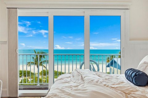 Casa en venta en Bradenton Beach, Florida, 4 dormitorios, 228.91 m2 № 2383656 - foto 18
