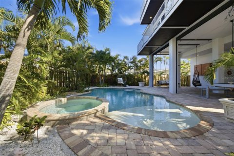 Casa en venta en Bradenton Beach, Florida, 4 dormitorios, 228.91 m2 № 2383656 - foto 27