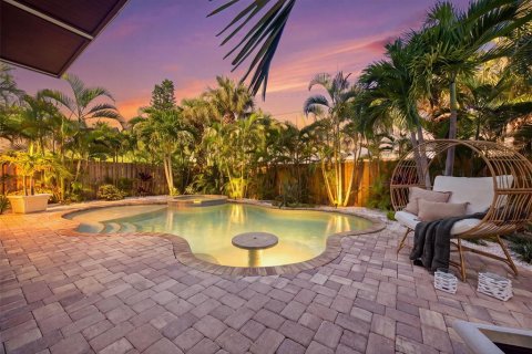 Casa en venta en Bradenton Beach, Florida, 4 dormitorios, 228.91 m2 № 2383656 - foto 29