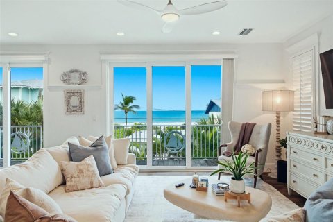 Casa en venta en Bradenton Beach, Florida, 4 dormitorios, 228.91 m2 № 2383656 - foto 3