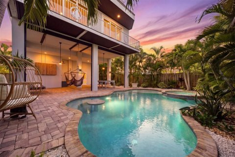 Casa en venta en Bradenton Beach, Florida, 4 dormitorios, 228.91 m2 № 2383656 - foto 28