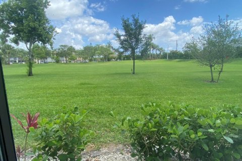 Condominio en alquiler en Boca Raton, Florida, 1 dormitorio, 68.56 m2 № 1188676 - foto 1