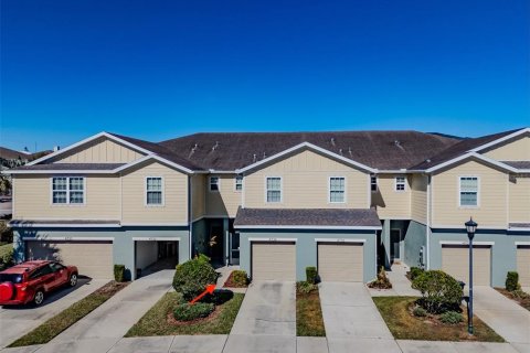 Townhouse in Tampa, Florida 2 bedrooms, 134.8 sq.m. № 2115074