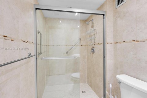 Купить кондоминиум в Халландейл-Бич, Флорида 2 спальни, 130.06м2, № 2025212 - фото 30