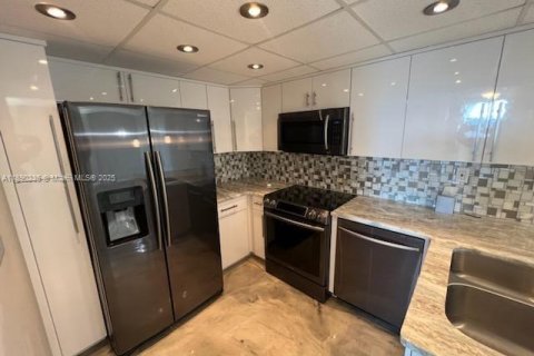 Copropriété à louer à Port Charlotte, Floride: 1 chambre, 60.94 m2 № 1946846 - photo 18
