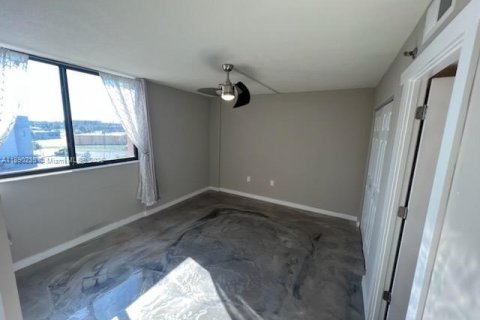 Copropriété à louer à Port Charlotte, Floride: 1 chambre, 60.94 m2 № 1946846 - photo 21