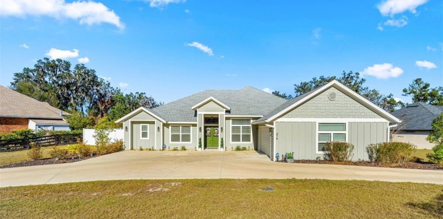 Villa ou maison à Lake City, Floride 3 chambres, 241.27 m2 № 2136301