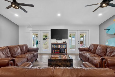 Villa ou maison à vendre à Edgewater, Floride: 3 chambres, 142.88 m2 № 2203717 - photo 9