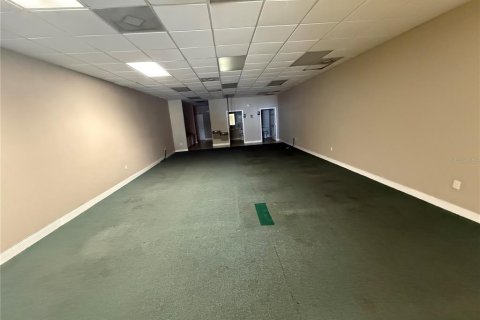 Immobilier commercial à vendre à Longwood, Floride: 1282.05 m2 № 2413499 - photo 2