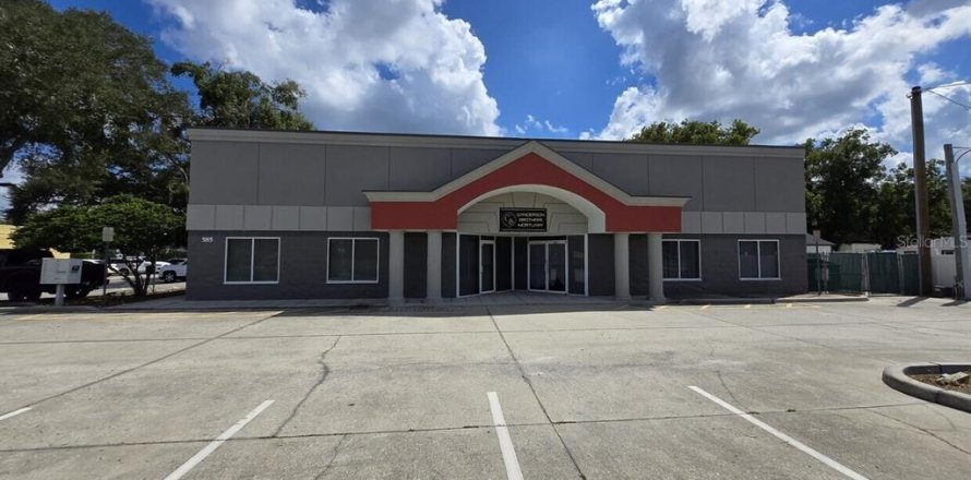 Immobilier commercial à Longwood, Floride 1282.05 m2 № 2413499
