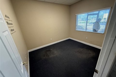 Immobilier commercial à vendre à Longwood, Floride: 1282.05 m2 № 2413499 - photo 21