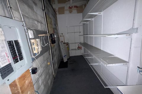 Immobilier commercial à vendre à Longwood, Floride: 1282.05 m2 № 2413499 - photo 6