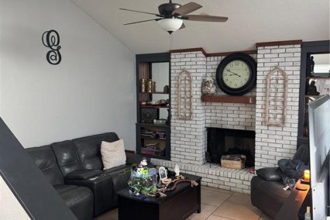 Villa ou maison à vendre à Ormond Beach, Floride: 4 chambres, 158.03 m2 № 2348205 - photo 3