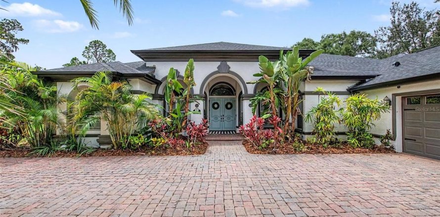 Villa ou maison à Odessa, Floride 4 chambres, 269.7 m2 № 2284462