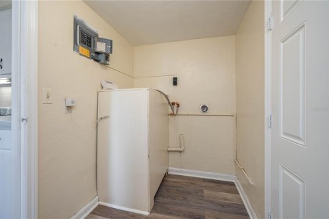 Casa en venta en Frostproof, Florida, 2 dormitorios, 96.62 m2 № 1833507 - foto 12