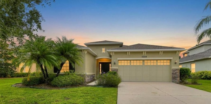 Casa en Bradenton, Florida 3 dormitorios, 176.14 m2 № 2387570