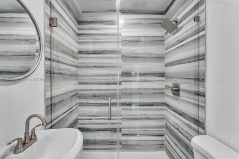 Villa ou maison à louer à Hallandale Beach, Floride: 4 chambres, 143.07 m2 № 1998542 - photo 15