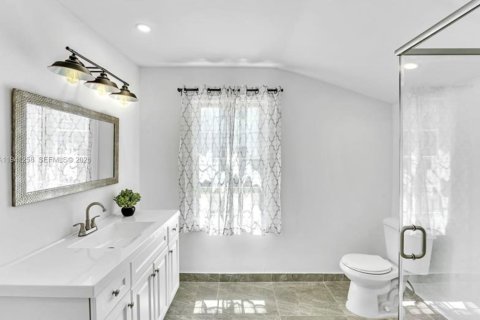 Villa ou maison à louer à Hallandale Beach, Floride: 4 chambres, 143.07 m2 № 1998542 - photo 11