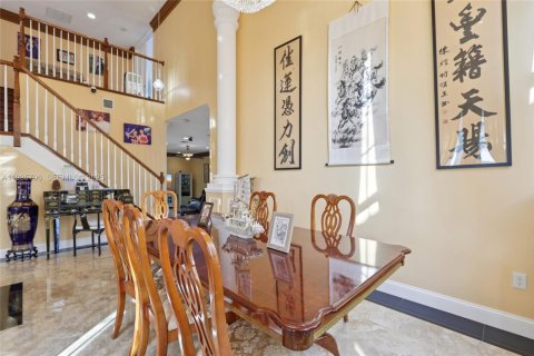 House in Miramar, Florida 5 bedrooms, 337.05 sq.m. № 2059774 - photo 6