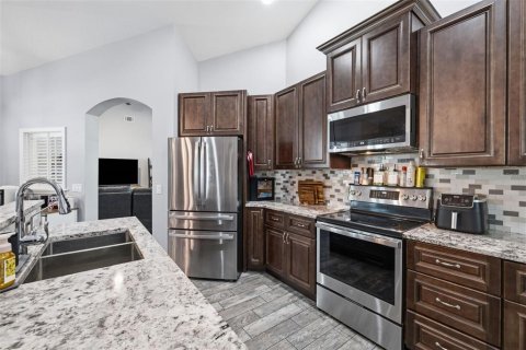 House in Riverview, Florida 4 bedrooms, 196.21 sq.m. № 2308959 - photo 6