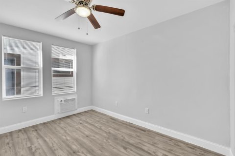 Apartment in Miami, Florida 2 bedrooms, 60.39 sq.m. № 2193123 - photo 7