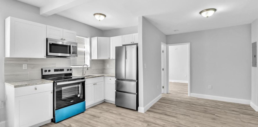 Apartment in Miami, Florida 2 bedrooms, 60.39 sq.m. № 2193123