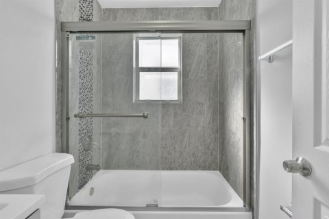 Apartment in Miami, Florida 2 bedrooms, 60.39 sq.m. № 2193123 - photo 6