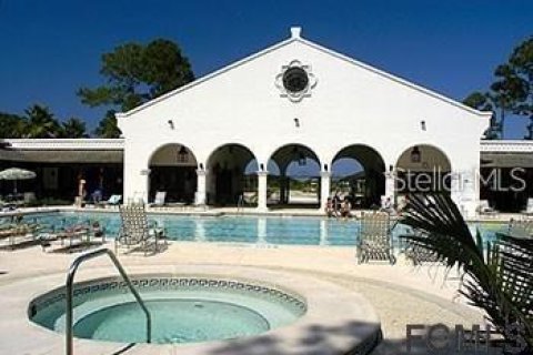 House in Palm Coast, Florida 4 bedrooms, 229.1 sq.m. № 2205560 - photo 4