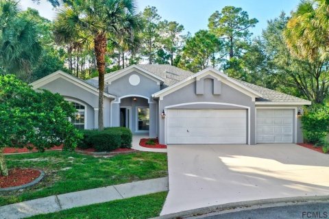 House in Palm Coast, Florida 4 bedrooms, 229.1 sq.m. № 2205560 - photo 2