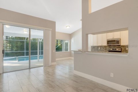 House in Palm Coast, Florida 4 bedrooms, 229.1 sq.m. № 2205560 - photo 19