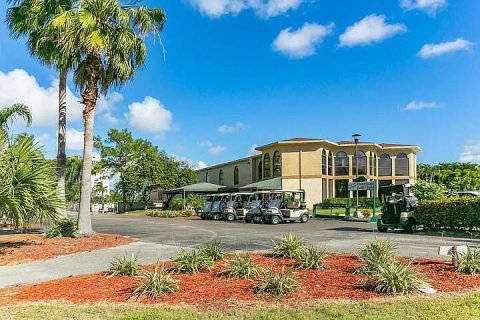 Condominio en venta en Lake Worth, Florida, 3 dormitorios, 185.8 m2 № 970245 - foto 1