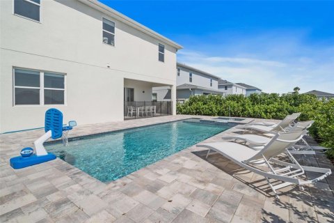 House in Kissimmee, Florida 9 bedrooms, 378.39 sq.m. № 1525109 - photo 6