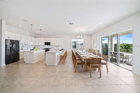 House in Kissimmee, Florida 9 bedrooms, 378.39 sq.m. № 1525109 - photo 30