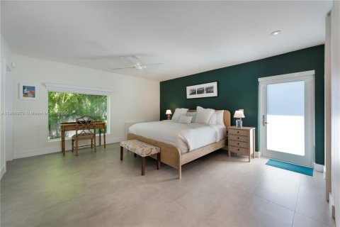 Casa en venta en Pinecrest, Florida, 5 dormitorios, 301.56 m2 № 1953974 - foto 17