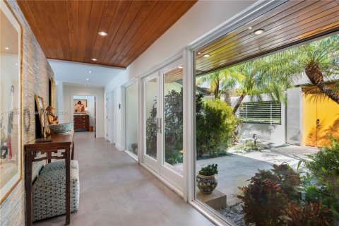 Casa en venta en Pinecrest, Florida, 5 dormitorios, 301.56 m2 № 1953974 - foto 4