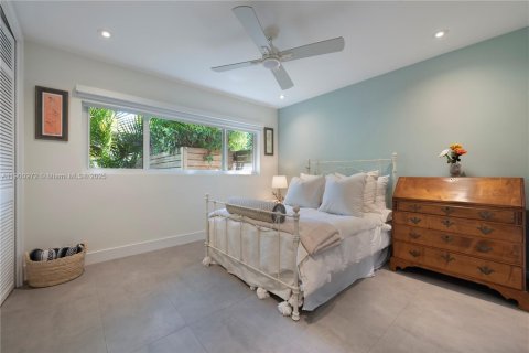 Casa en venta en Pinecrest, Florida, 5 dormitorios, 301.56 m2 № 1953974 - foto 19