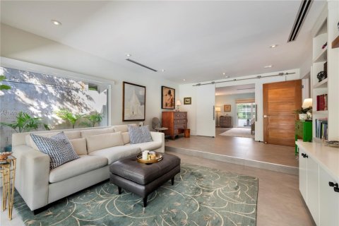 Casa en venta en Pinecrest, Florida, 5 dormitorios, 301.56 m2 № 1953974 - foto 14