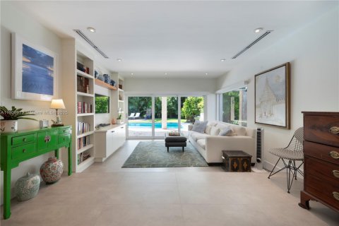 Casa en venta en Pinecrest, Florida, 5 dormitorios, 301.56 m2 № 1953974 - foto 13