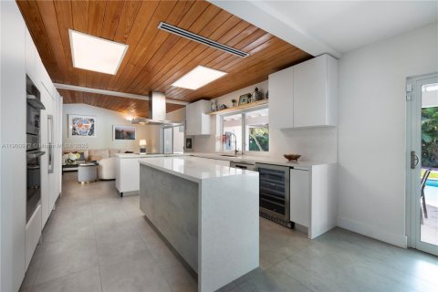 Casa en venta en Pinecrest, Florida, 5 dormitorios, 301.56 m2 № 1953974 - foto 8