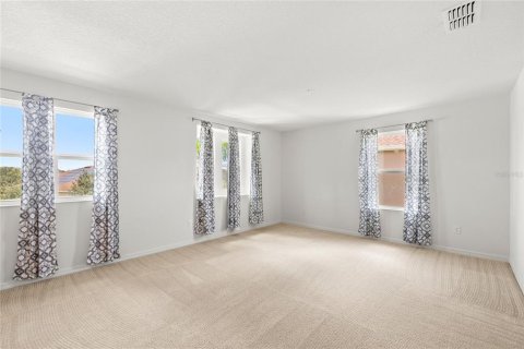 Casa en venta en Orlando, Florida, 3 dormitorios, 272.85 m2 № 2215337 - foto 6
