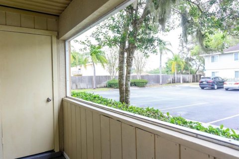 Condo in Brandon, Florida, 2 bedrooms  № 1798528 - photo 28