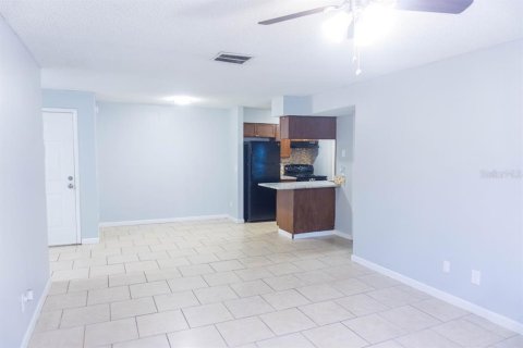 Condo in Brandon, Florida, 2 bedrooms  № 1798528 - photo 7