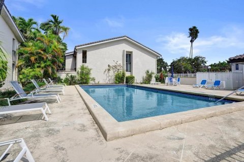 Condo in North Miami Beach, Florida, 3 bedrooms  № 2041367 - photo 30