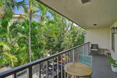 Condo in North Miami Beach, Florida, 3 bedrooms  № 2041367 - photo 22