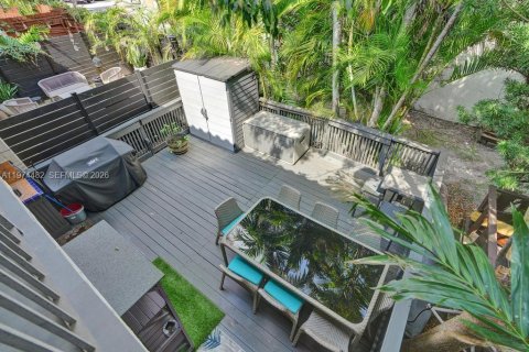 Condo in North Miami Beach, Florida, 3 bedrooms  № 2041367 - photo 23