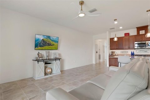 Casa en venta en Groveland, Florida, 3 dormitorios, 156.08 m2 № 2116549 - foto 26
