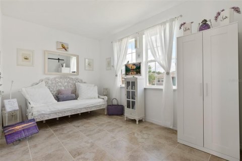 Casa en venta en Groveland, Florida, 3 dormitorios, 156.08 m2 № 2116549 - foto 8