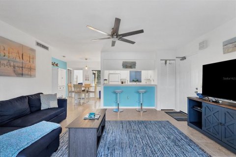 Condominio en alquiler en Sarasota, Florida, 2 dormitorios, 78.78 m2 № 1584787 - foto 7