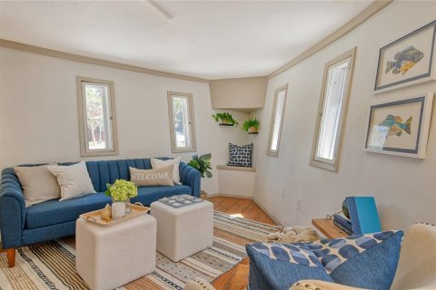 House in Sarasota, Florida 3 bedrooms, 181.07 sq.m. № 1586686 - photo 20